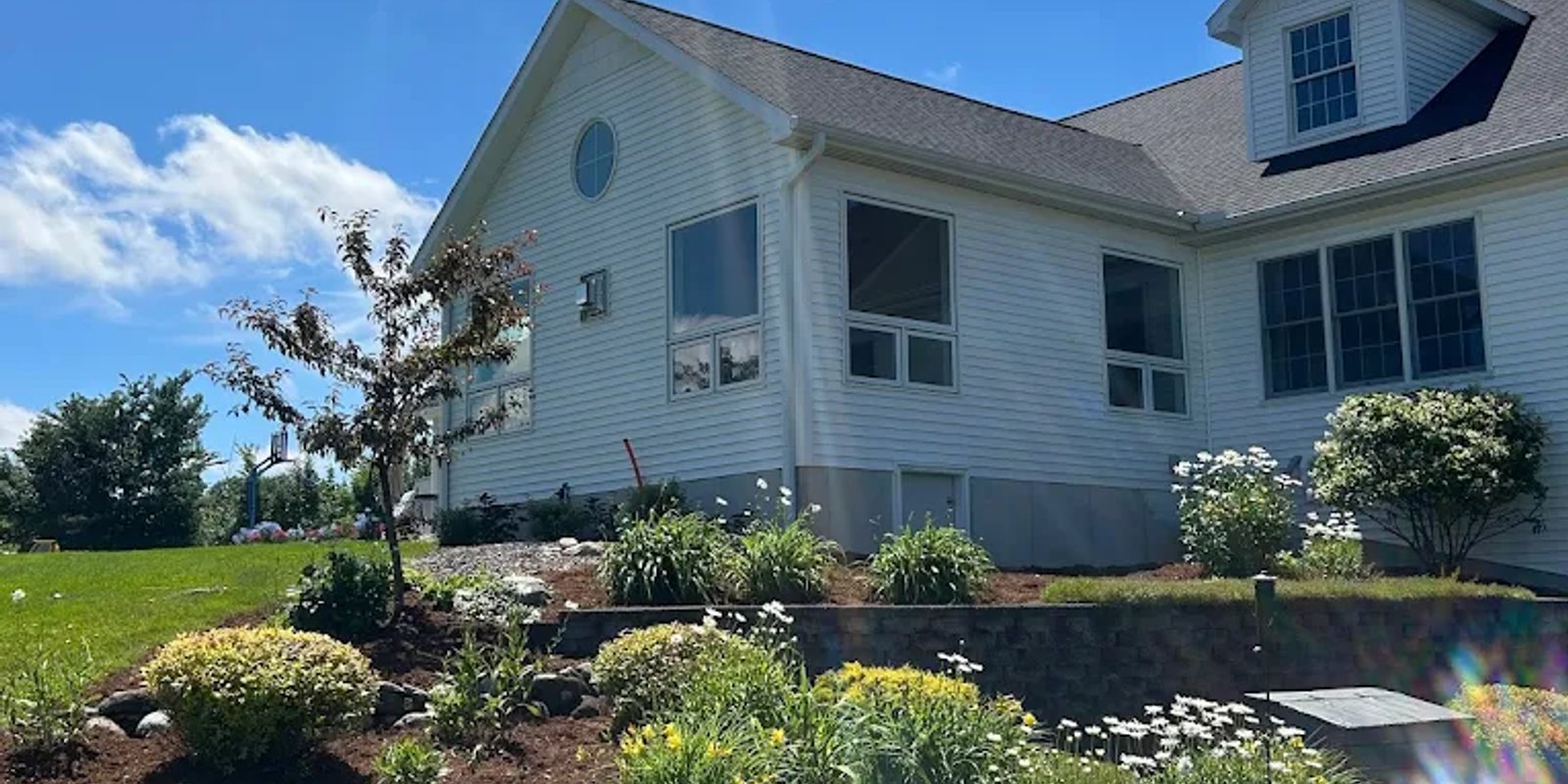 Low maintenance front yard landscaping in Edmonton