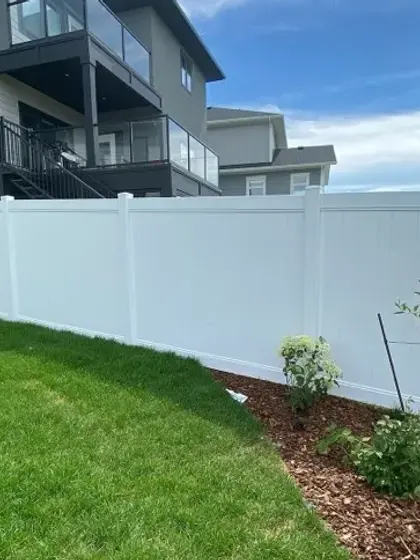 vinyl fence installation